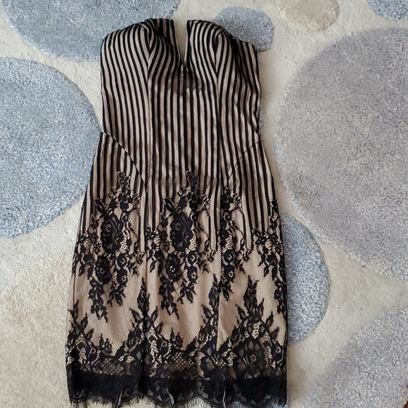 Dress - Picture 1 of 2